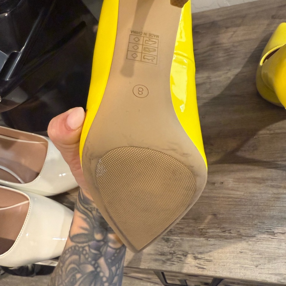Yellow Pumps/Heels - Picture 3 of 3